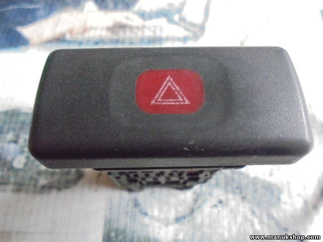 Interruptor de emergencia warning Nissan Terrano Ford Maverick LK