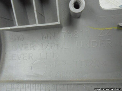 Cubrir consolas Mitsubishi L200 2.5 DI-D CD MN179811ZZ MN179811 ZZ