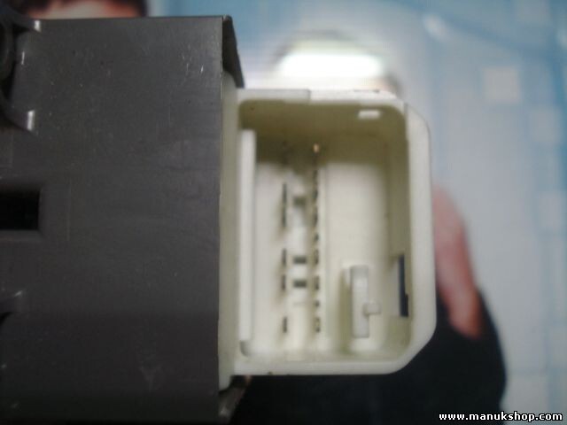 mando botonera elevalunas Toyota 192835 84820-12520 8482002210 8482012520