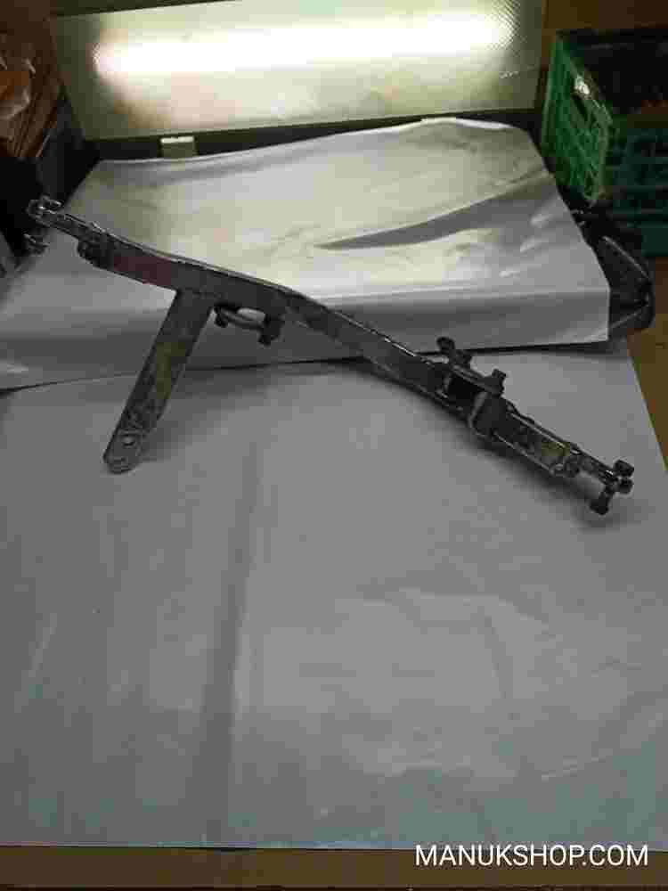 Soporte bastidor  Suzuki GSX R 1100 91--1993