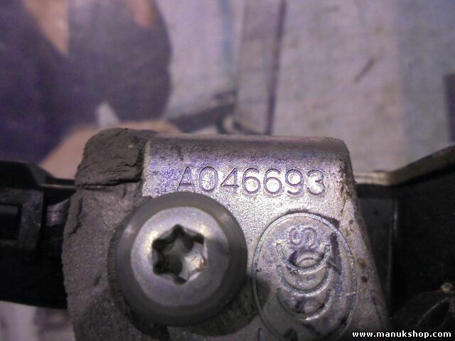 Serratura porta anteriore sinistra Suzuki Grand Vitara 2007 A046693 AISIN