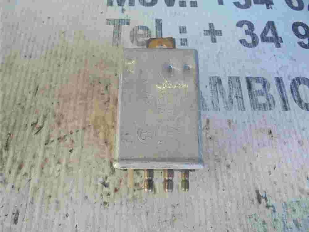 Rear window relé del desempañador  Mercedes 1078200010 107 820 00 10 max 25A 12V