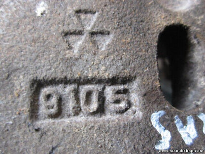 Pinza trasero izquierdo Mitsubishi Pajero Montero 9105