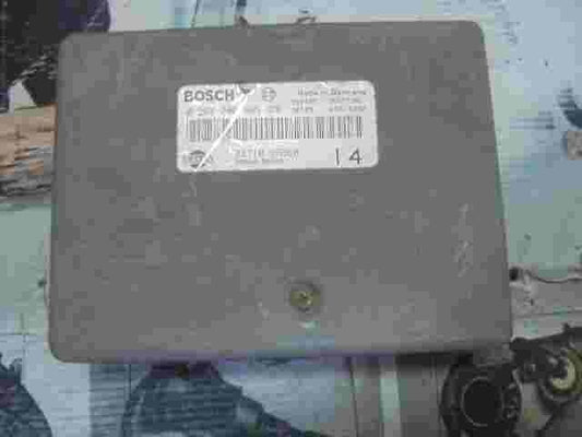 Centralita Nissan Micra K11 1.0 (14) 2371099B060 99B6096600 BOSCH 0261200965