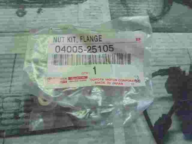 Nut Kit Flange / Toyota Lexus 0400525105 04005-25105