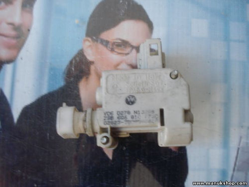 Cerradura depuerta de combustible VW Polo Audi 6Q6810773C 3B0959781F