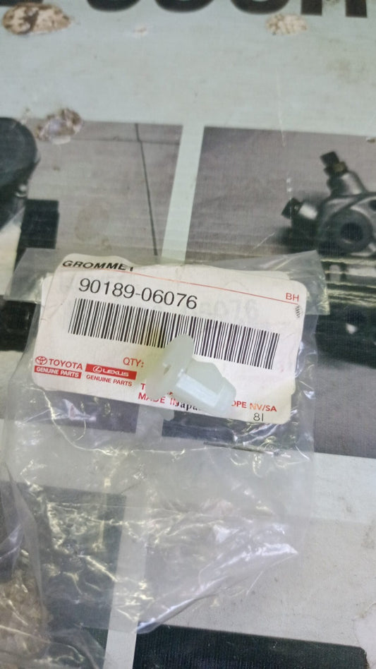Grommet  Toyota Yaris 9018906076 90189-06076