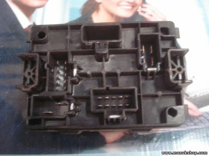 Caja de fusibles Ford Mondeo 93BG14A073AB 93BG-14A073-AB