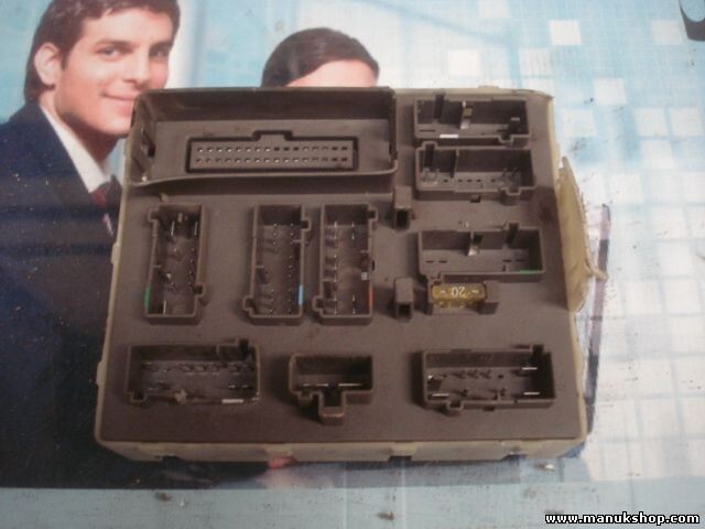 Caja de fusibles Ford Focus 98AG14A073AG