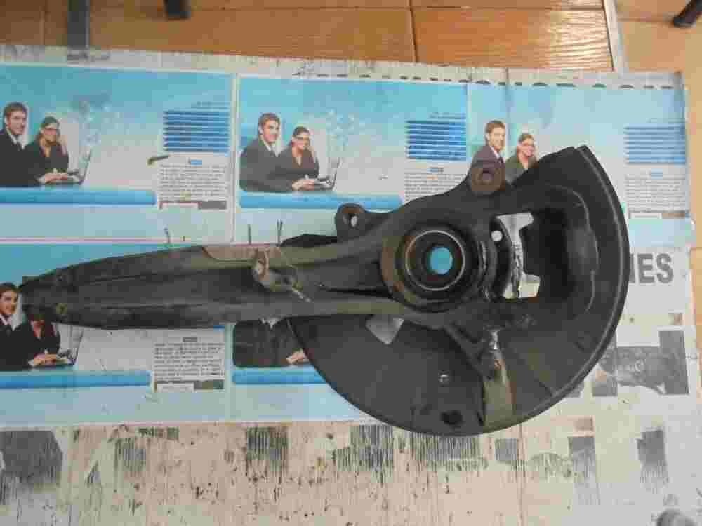 Mangueta buje delantero izquierdo Porsche Cayenne 7L0407257A GJS-400-15