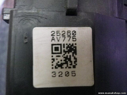 Mando limpia Nissan Terrano II (R20) 12.97 - 12.04 25260AV775 25260 AV775 3205