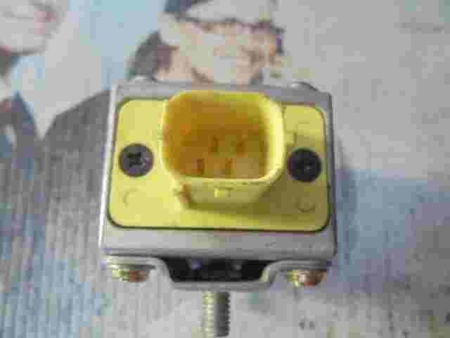 Airbag Centralita Mitsubishi Pajero Montero III MR459784 DENSO 2523000711