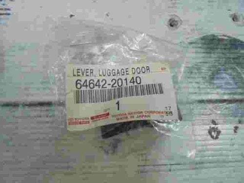 Maneta Manija del portón trasero Toyota Avensis III 6464220140 64642-20140
