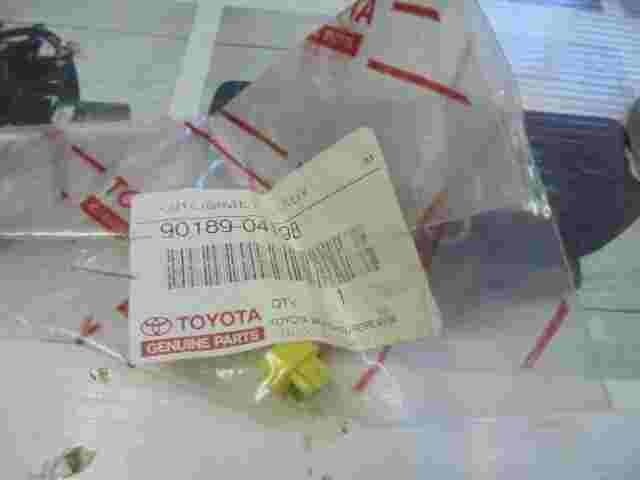 Screw Grommet  Toyota 4Runner 9018904198 90189-04198