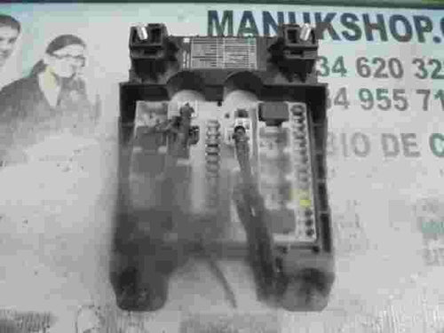 Caja de fusibles de relé Nissan Cabstar F24 Renault Maxity 284B6MB40A