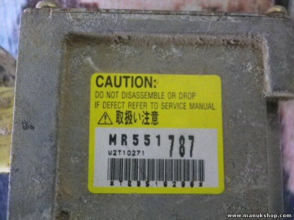 Sensor de impacto de airbag Mitsubishi Pajero Montero V6 V7 MR551787 W2T10271