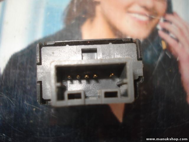 Interruptor del cierre centralizado Nissan 2711Z