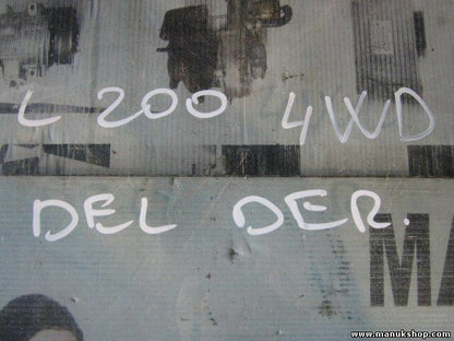 Cristal de la puerta delantera derecha Mitsubishi L200 4WD 43R00033 M273AS2DOT20