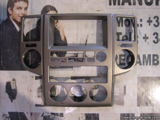 Consola central Nissan X-Trail T30 2.0 68260EQ000 1998 ccm, 103 KW, 140 PS