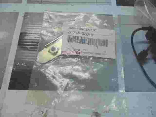 Reinforced Toyota Prius Corolla 6174532010 61745-32010