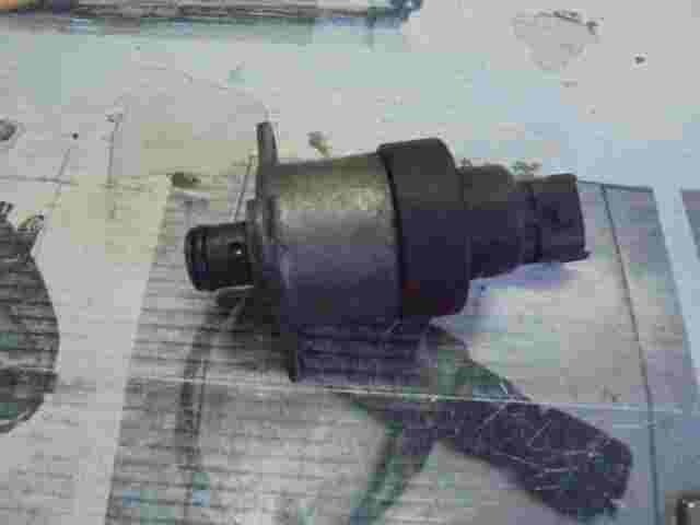 Regolatore pressione carburante Nissan Interstar Primastar Opel 0928400502