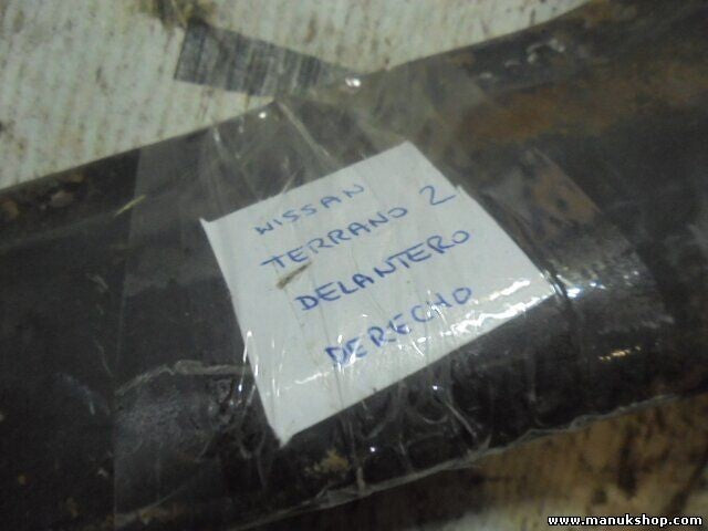 Brazo de suspensión delantera derecha Nissan Terrano T2 II R20 2.7 SE 1993-96.