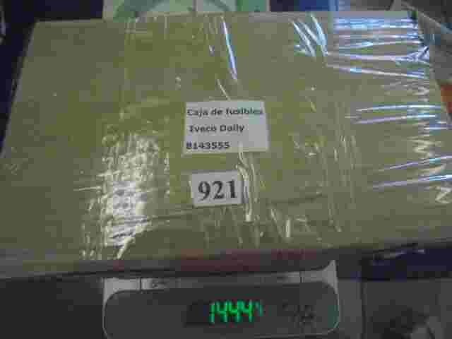 Caja de fusibles Iveco Daily EuroStar I/II Van/Bus Varebiler A223 A 223 8143555