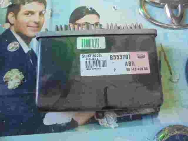 ABS Centralita Peugeot Citroen Renault 9614346980 B553701 SIEMENS S101311002A