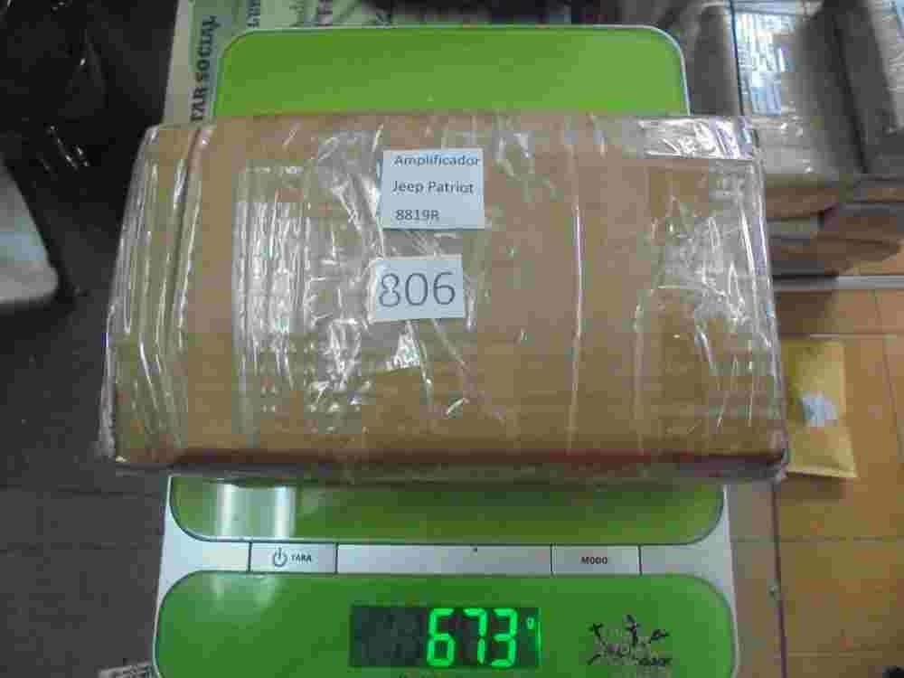 Amplificador Jeep Patriot 8819R