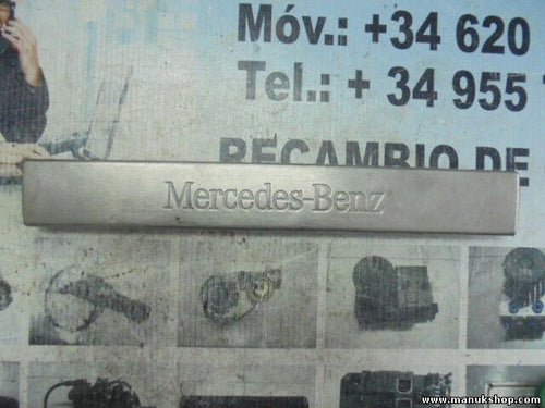 Estriberas taloneras acero trasero izquierdo Mercedes-Benz M-Klasse A1636861520