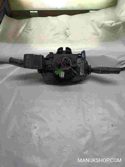 Mando de luces intermitentes Palanca del limpiaparabrisas Renault 82002164620
