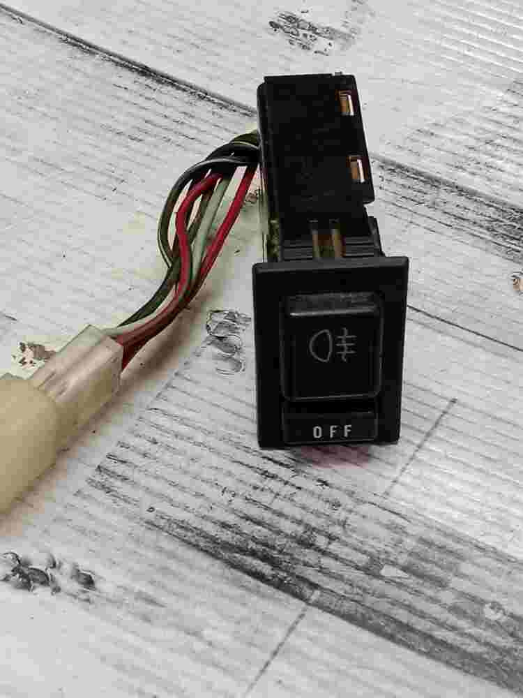Niebla interruptor  Suzuki Vitara SE SV 1.9 SP110 SE77 3728070F00000