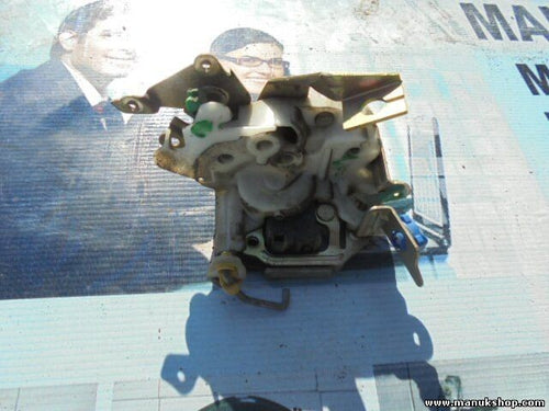 Cerradura del portón trasero Nissan Terrano Ford Maverick 8055301U60 8055301U61