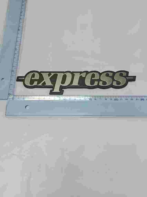 Emblema Nissan Primera P10 2.0 SLX 17 cm.