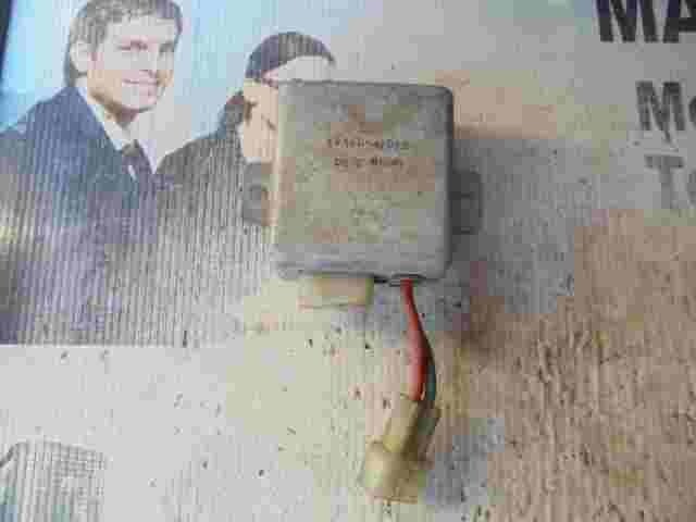 Spina relè bagliore Hyundai H100 PK2 3916042030 39160-42030