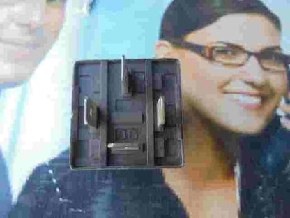 Relé de la bomba de combustible VW Bora Polo Golf Passat 357906381 24530000