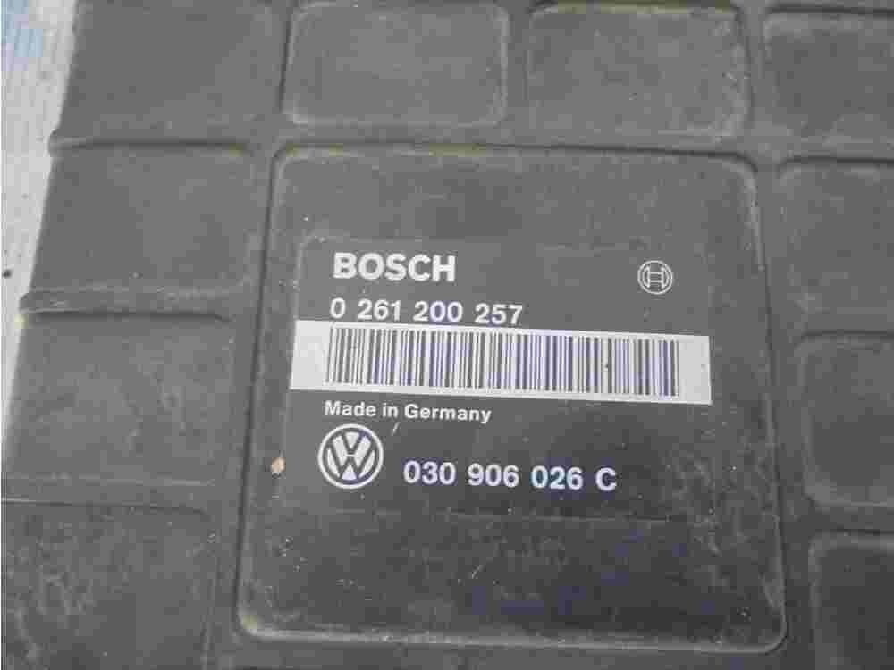 Centralina VW VOLKSWAGEN GOLF 3 III 030906026C 030 906 026 C BOSCH 0261200257