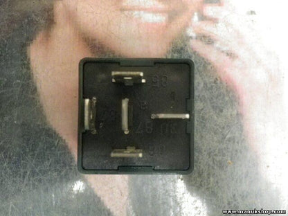 Relé Jeep Grand Cherokee VF4-15F21-Z05 VF415F21Z05 04848879AA 72472M