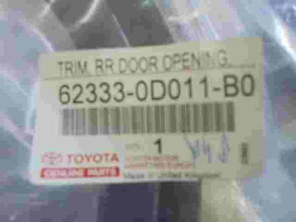 Finitura apertura porta posteriore RH Toyota Yaris 623330D011B0 62333-0D011-B0