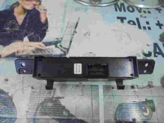 Interruptor del cierre centralizado KIA Ceed 93700A2020 93700-A2020 49D1A21000