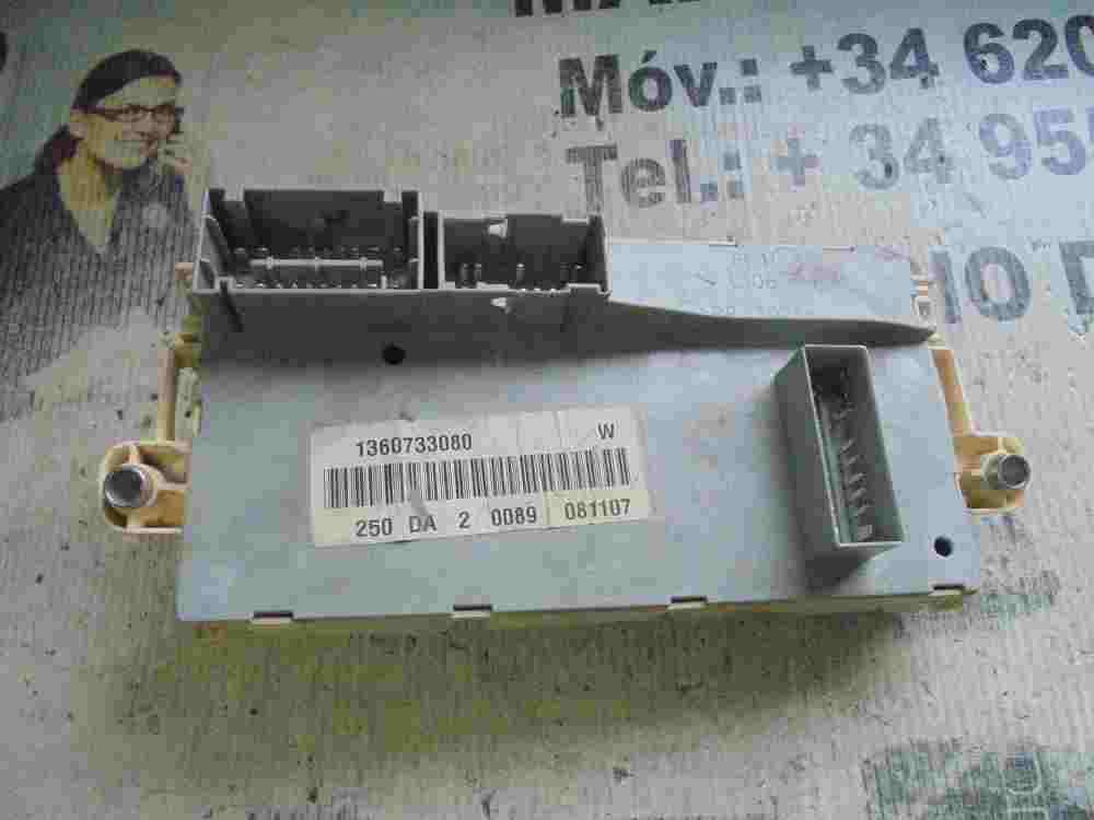 Caja de fusibles Fiat 1360733080 250DA20089 250 DA 2 0089 081107