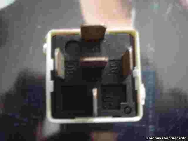 Relé BMW E30 E28 E31 E32 E34 E36 E38 E39  12631729004 12.63-1729004 V23134C52X90