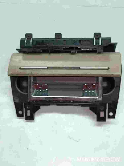 Cenicero Audi A4 8E B6 B7 8E0857951F 8E0 857 951 F