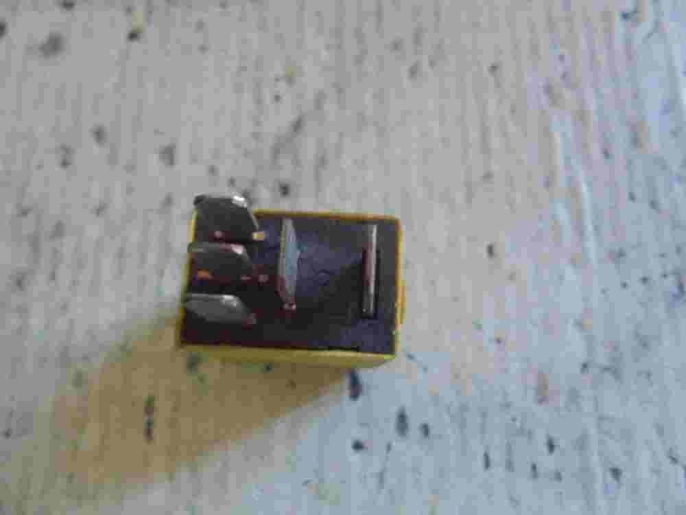 Relé Mercedes-Benz CLK-CLASS 0025421219 002 542 1219 HELLA 4RD00781402