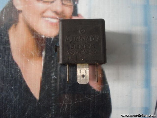 Relè Mercedes Classe A W168 SIEMENS A0025421319 V23134-B52-X336 V23134B52X336