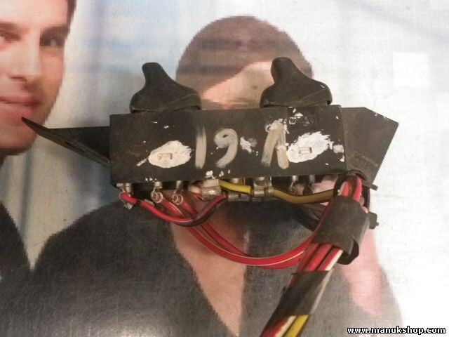 mando botonera elevalunas Nissan Terrano Ford Maverick 01237