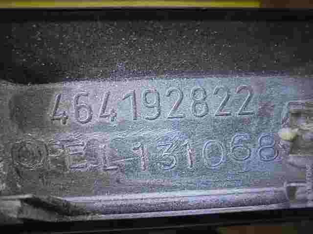 Parrilla rejilla frontal delantera Opel Vectra C Signum 2002-05 464192822 131068