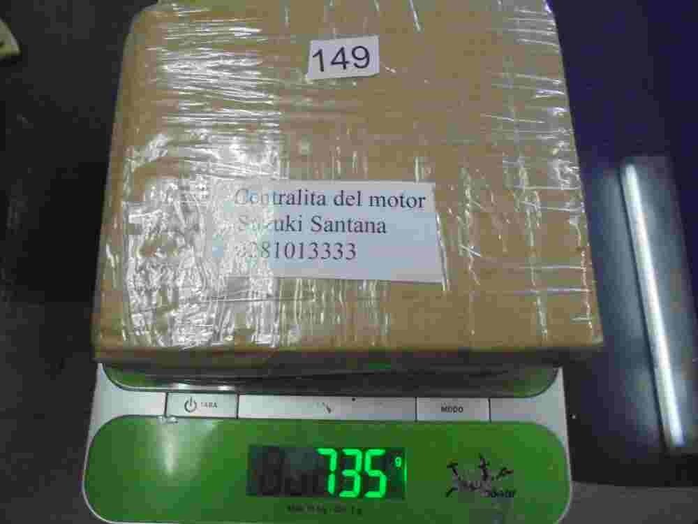 Centralita del motor Suzuki Santana ZY34027618 ZY34027617 BOSCH 0281013333