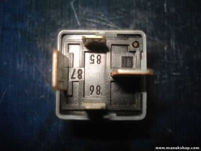 Niebla relé VW Volkswagen Nr.370 Audi 8D0951253 8DO951253  V23134J52X300