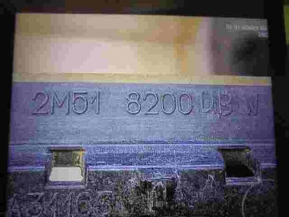 Parrilla rejilla frontal delantera Ford Focus 1 2M518200DBW 2M51 8200 DBW